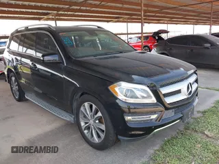 2015 Mercedes-Benz GL-Class GL 450 with VIN 4JGDF6EE2FA513286, listed as a IAAI auction lot 41931230 with 88,492 mi miles. Bid and sale history available at carsss.com. Image 1.