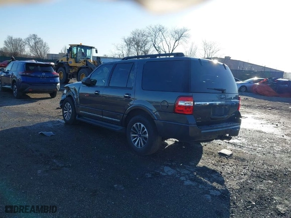 2017 Ford Expedition XLT with VIN 1FMJU1JT6HEA73634, listed as a IAAI auction lot 41847439 with 215,783 mi miles. Bid and sale history available at carsss.com. Image 3.