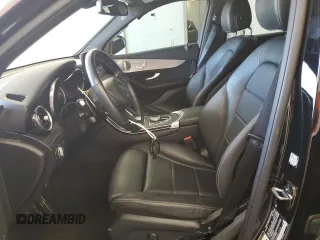 2019 Mercedes-Benz GLC 300 z VIN WDC0G4KB0KV132306, wystawiony jako Copart lot #56292575 z przebiegiem 22 375 mil mil oraz Szkoda całkowita • Salvage title. Historia ofert i sprzedaży dostępna na DreamBid. Obrazek 7.