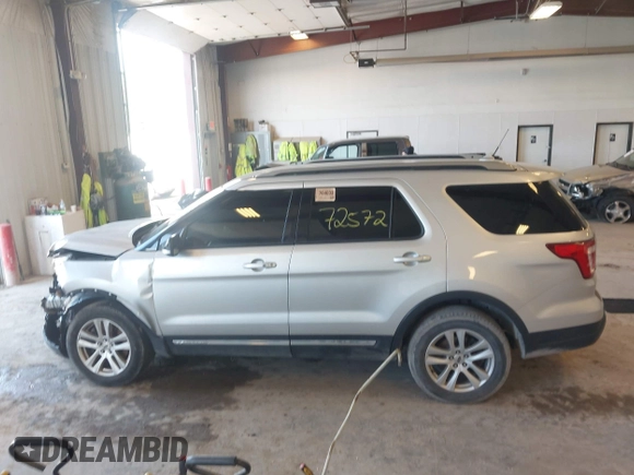 2018 Ford Explorer XLT с VIN 1FM5K8D87JGB91032, выставлен на аукционе IAAI как лот 42172572 с пробегом Не указан миль и . История ставок и продаж доступна на DreamBid. Изображение 14.