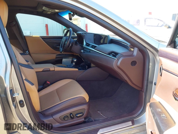 2021 Lexus ES with VIN 58ADZ1B12MU107749, listed as a IAAI auction lot 41543415 with 48,134 mi miles. Bid and sale history available at carsss.com. Image 5.