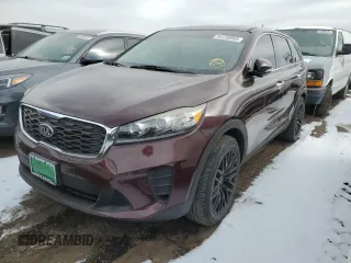 2019 Kia Sorento LX with VIN 5XYPG4A33KG523813, listed as a Copart auction lot 44730965 with 100,200 mi miles and Salvage Title. Bid and sale history available at carsss.com. Image 1.