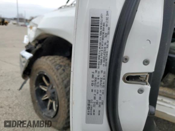 2015 Ram 2500 SLT z VIN 3C6UR5DL4FG576159, wystawiony jako Copart lot #46764514 z przebiegiem 233 148 mil mil oraz Szkoda całkowita • Salvage title. Historia ofert i sprzedaży dostępna na DreamBid. Obrazek 12.