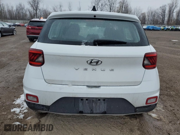 2022 Hyundai Venue SE z VIN KMHRB8A36NU133236, wystawiony jako Copart lot #52493995 z przebiegiem 37 314 mil mil oraz Nie do naprawy • Non repairable. Historia ofert i sprzedaży dostępna na DreamBid. Obrazek 6.