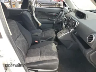 2015 Scion xB z VIN JTLZE4FE4FJ070322, wystawiony jako Copart lot #55056195 z przebiegiem 122 071 mil mil oraz Szkoda całkowita • Salvage title. Historia ofert i sprzedaży dostępna na DreamBid. Obrazek 7.