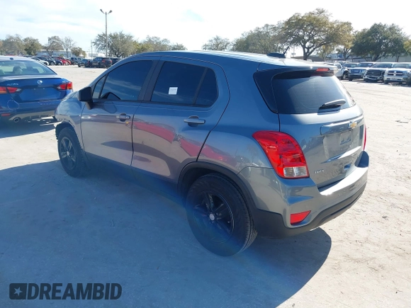 2020 Chevrolet Trax LS z VIN 3GNCJKSB7LL144101, wystawiony jako IAAI lot #38708852 z przebiegiem 44 644 mil mil oraz . Historia ofert i sprzedaży dostępna na DreamBid. Obrazek 3.