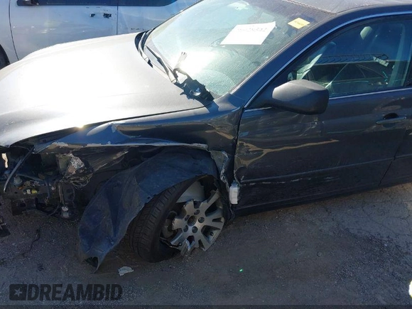 2008 Toyota Avalon XL z VIN 4T1BK36B48U318961, wystawiony jako IAAI lot #39317874 z przebiegiem 334 707 mil mil oraz . Historia ofert i sprzedaży dostępna na DreamBid. Obrazek 6.