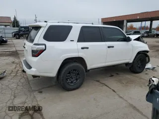2018 Toyota 4Runner SR5 with VIN JTEBU5JR7J5513205, listed as a Copart auction lot 82271284 with 114,432 mi miles and Clean Title. Bid and sale history available at carsss.com. Image 3.
