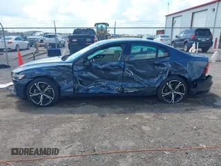 2024 Volvo S60 Plus Dark Theme z VIN 7JRL12TLXRG294640, wystawiony jako IAAI lot #42207466 z przebiegiem 23 304 mil mil oraz . Historia ofert i sprzedaży dostępna na DreamBid. Obrazek 15.