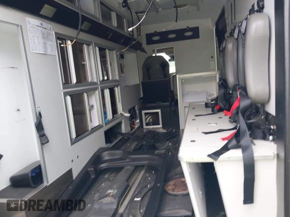 2023 Ford Transit с VIN 1FDBR1CG8PKA35716, выставлен на аукционе IAAI как лот 39803383 с пробегом 35 906 миль миль и . История ставок и продаж доступна на DreamBid. Изображение 8.