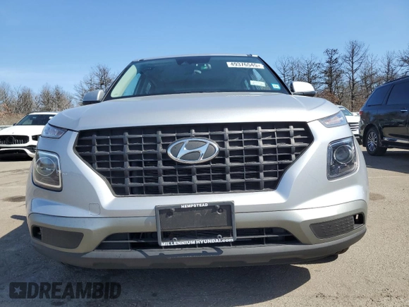 2022 Hyundai Venue SE with VIN KMHRB8A39NU151651, listed as a Copart auction lot 49376545 with 11,152 mi miles and Salvage Title. Bid and sale history available at DreamBid. Image 5.