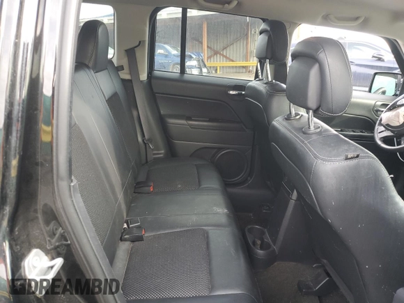 2017 Jeep Patriot Sport SE z VIN 1C4NJRBB3HD107313, wystawiony jako Copart lot #51709785 z przebiegiem 115 268 mil mil oraz Szkoda całkowita • Salvage title. Historia ofert i sprzedaży dostępna na DreamBid. Obrazek 11.