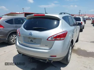 2014 Nissan Murano SV z VIN JN8AZ1MU4EW422326, wystawiony jako IAAI lot #42443318 z przebiegiem 229 169 mil mil oraz . Historia ofert i sprzedaży dostępna na DreamBid. Obrazek 4.