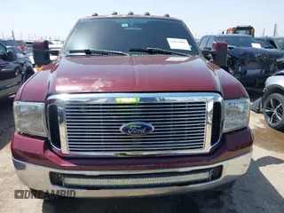 2006 Ford Super Duty F-250 XL with VIN 1FTSW21P76EC78212, listed as a IAAI auction lot 42076006 with 267,848 mi miles. Bid and sale history available at carsss.com. Image 12.