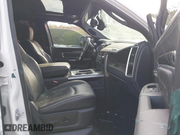 2016 Ram 2500 Laramie Longhorn with VIN 3C6UR5GL7GG172981, listed as a IAAI auction lot 41897348 with 84,094 mi miles and . Bid and sale history available at DreamBid. Image 5.