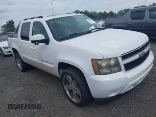 2007 Chevrolet Avalanche LTZ z VIN 3GNFK12347G240117, wystawiony jako IAAI lot #42789191 z przebiegiem 201 863 mil mil oraz . Historia ofert i sprzedaży dostępna na DreamBid. Obrazek 1.