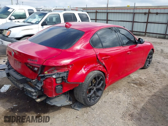 2020 Alfa Romeo Giulia z VIN ZARFAMAN3L7625180, wystawiony jako IAAI lot #41517401 z przebiegiem 43 010 mil mil oraz . Historia ofert i sprzedaży dostępna na DreamBid. Obrazek 4.