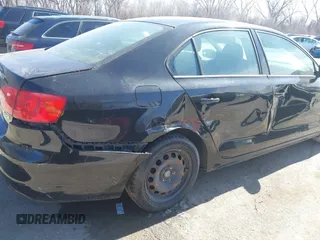 2012 Volkswagen Jetta SE с VIN 3VWDX7AJXCM073243, выставлен на аукционе IAAI как лот 41600202 с пробегом 121 281 миль миль и . История ставок и продаж доступна на DreamBid. Изображение 12.
