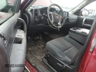2007 Chevrolet Silverado 1500 1LT with VIN 1GCEK140X7E518890, listed as a Copart auction lot 47069965 with 153,388 mi miles and Clean Title. Bid and sale history available at DreamBid. Image 8.