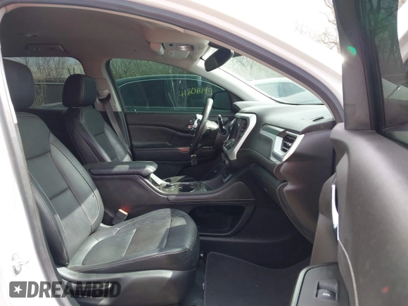 2020 GMC Acadia SLT with VIN 1GKKNMLS8LZ172019, listed as a IAAI auction lot 41820650 with 92,178 mi miles and . Bid and sale history available at DreamBid. Image 5.