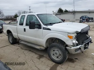 2014 Ford F-250 XL with VIN 1FT7X2B62EEA64817, listed as a Copart auction lot 43333775 with 349,548 mi miles and Salvage title. Bid and sale history available at DreamBid. Image 4.