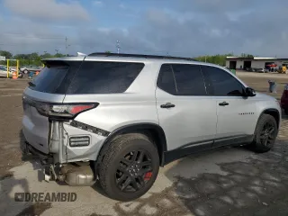 2018 Chevrolet Traverse Premier z VIN 1GNEVJKWXJJ280737, wystawiony jako Copart lot #55680005 z przebiegiem 83 098 mil mil oraz Szkoda całkowita • Salvage title. Historia ofert i sprzedaży dostępna na DreamBid. Obrazek 3.