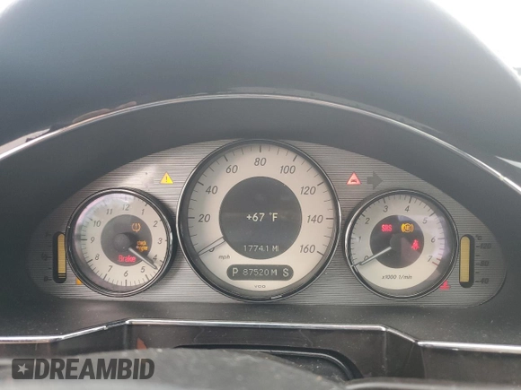 2009 Mercedes-Benz CLS-Class 5.5L with VIN WDDDJ72X99A142572, listed as a Copart auction lot 52297195 with 87,520 mi miles and Salvage Title. Bid and sale history available at carsss.com. Image 9.