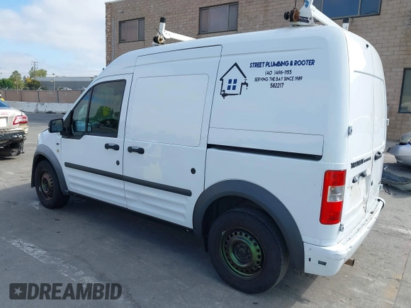 2013 Ford Transit Connect XLT with VIN NM0LS7BN1DT153643, listed as a IAAI auction lot 42658270 with 190,651 mi miles and . Bid and sale history available at DreamBid. Image 3.