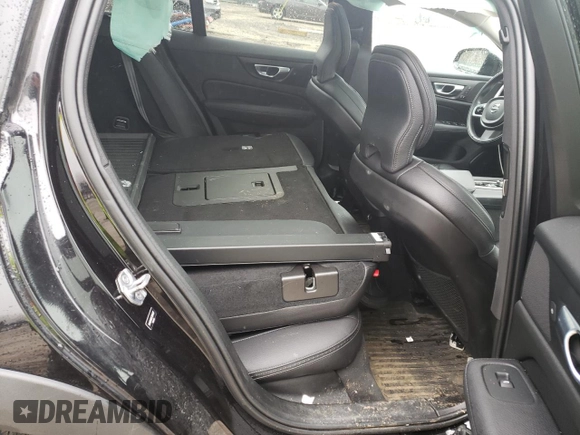 2020 Volvo V60 z VIN YV4102WK9L1044437, wystawiony jako Copart lot #47720533 z przebiegiem 18 092 mil mil oraz . Historia ofert i sprzedaży dostępna na DreamBid. Obrazek 10.