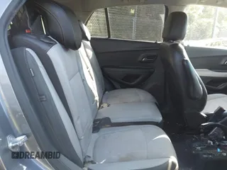 2020 Chevrolet Trax LT z VIN 3GNCJLSB2LL269660, wystawiony jako IAAI lot #42039286 z przebiegiem 111 147 mil mil oraz . Historia ofert i sprzedaży dostępna na DreamBid. Obrazek 8.