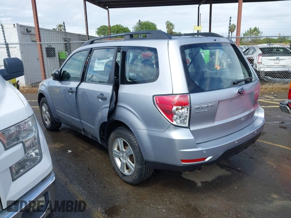 2012 Subaru Forester 2.5X with VIN JF2SHABCXCH467089, listed as a IAAI auction lot 41912795 with 1 mi miles. Bid and sale history available at carsss.com. Image 3.