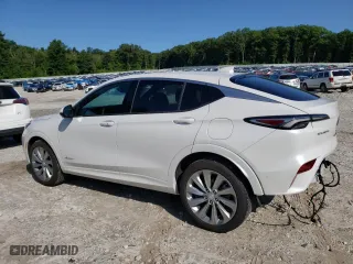 2024 Buick Envista Avenir with VIN KL47LCE25RB066623, listed as a Copart auction lot 68018374 with 6,624 mi miles and Salvage Title. Bid and sale history available at carsss.com. Image 2.