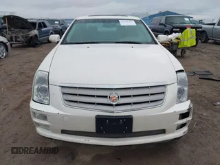 2005 Cadillac STS z VIN 1G6DC67A250231552, wystawiony jako IAAI lot #41765312 z przebiegiem 201 611 mil mil oraz . Historia ofert i sprzedaży dostępna na DreamBid. Obrazek 12.