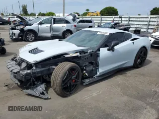 2019 Chevrolet Corvette 1LT z VIN 1G1YB2D77K5121333, wystawiony jako Copart lot #61828685 z przebiegiem 42 843 mil mil oraz Szkoda całkowita • Salvage title. Historia ofert i sprzedaży dostępna na DreamBid. Obrazek 1.