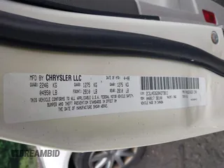 2008 Chrysler 300 Touring z VIN 2C3LA53G28H273811, wystawiony jako IAAI lot #42468024 z przebiegiem 132 677 mil mil oraz . Historia ofert i sprzedaży dostępna na DreamBid. Obrazek 9.