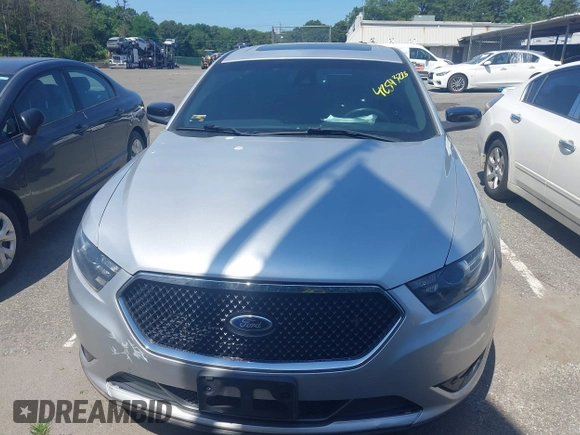2015 Ford Taurus SHO с VIN 1FAHP2KT0FG191815, выставлен на аукционе IAAI как лот 42593226 с пробегом 125 493 миль миль и . История ставок и продаж доступна на DreamBid. Изображение 12.