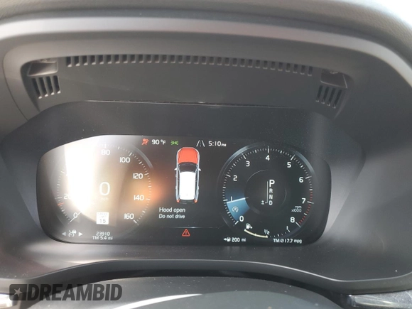 2018 Volvo XC60 R-Design with VIN YV4A22RM7J1011778, listed as a Copart auction lot 61620215 with 23,910 mi miles and Non repairable. Bid and sale history available at DreamBid. Image 9.