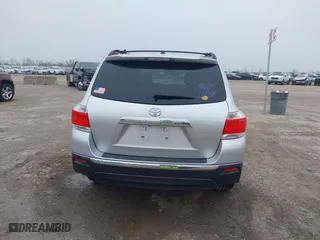 2013 Toyota Highlander Limited with VIN 5TDYK3EH3DS105986, listed as a IAAI auction lot 41506441 with 173,711 mi miles. Bid and sale history available at carsss.com. Image 17.