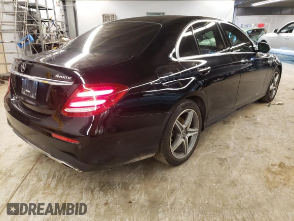 2019 Mercedes-Benz E-Class E 300 with VIN WDDZF4KB9KA550344, listed as a Copart auction lot 71108152 with 23,210 mi miles. Bid and sale history available at carsss.com. Image 3.