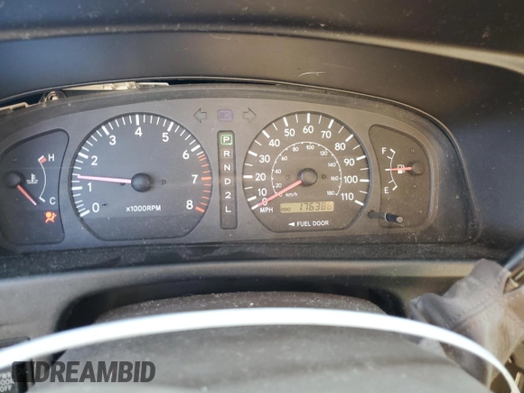 2000 Toyota Sienna LE with VIN 4T3ZF13C4YU304036, listed as a Copart auction lot 72448274 with 176,388 mi miles and Salvage Title. Bid and sale history available at carsss.com. Image 9.
