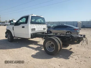 2022 Ford F-350 with VIN 1FDRF3G60NEE17240, listed as a Copart auction lot 52053935 with 84,918 mi miles and Salvage title. Bid and sale history available at DreamBid. Image 2.