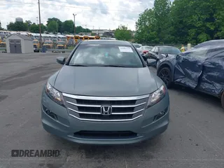 2010 Honda Crosstour EX-L z VIN 5J6TF1H5XAL013687, wystawiony jako IAAI lot #42187755 z przebiegiem 195 579 mil mil oraz . Historia ofert i sprzedaży dostępna na DreamBid. Obrazek 12.