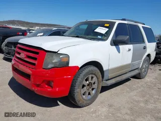 2008 Ford Expedition SSV with VIN 1FMFU15548LA31234, listed as a IAAI auction lot 41836451 with 396,504 mi miles. Bid and sale history available at carsss.com. Image 2.