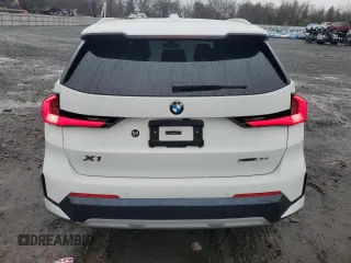 2024 BMW X1 xDrive28i z VIN WBX73EF05R5Y30843, wystawiony jako Copart lot #51692185 z przebiegiem 8 573 mil mil oraz Szkoda całkowita • Salvage title. Historia ofert i sprzedaży dostępna na DreamBid. Obrazek 6.