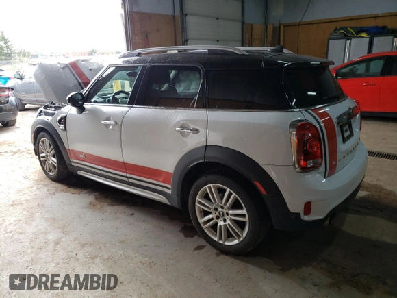 2018 MINI Countryman Cooper S with VIN WMZYT5C35J3E61064, listed as a Copart auction lot 70121724 with 0 mi miles and Clean Title. Bid and sale history available at carsss.com. Image 2.