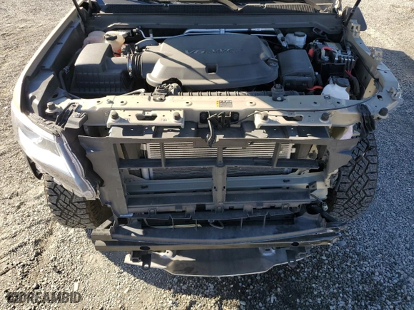 2022 Chevrolet Colorado 4WD ZR2 with VIN 1GCGTEEN4N1271054, listed as a Copart auction lot 87038104 with 13,697 mi miles and Salvage Title. Bid and sale history available at carsss.com. Image 11.