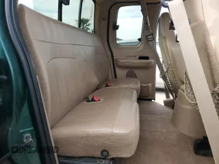 1999 Ford F-250 z VIN 1FTRX27LXXKA16798, wystawiony jako Copart lot #45242115 z przebiegiem Nie podano mil oraz Szkoda całkowita • Salvage title. Historia ofert i sprzedaży dostępna na DreamBid. Obrazek 10.