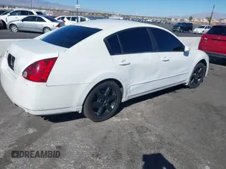 2005 Nissan Maxima 3.5 SL with VIN 1N4BA41E65C843333, listed as a IAAI auction lot 41693064 with 221,240 mi miles. Bid and sale history available at carsss.com. Image 4.