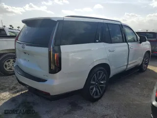 2024 Cadillac Escalade 4WD Sport Platinum with VIN 1GYS4GKL8RR160286, listed as a Copart auction lot 74904504 with 3,644 mi miles and Salvage Title. Bid and sale history available at carsss.com. Image 3.