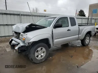 2005 Toyota Tacoma with VIN 5TEUX42N15Z066495, listed as a Copart auction lot 49724895 with 375,742 mi miles and Salvage title. Bid and sale history available at DreamBid. Image 1.